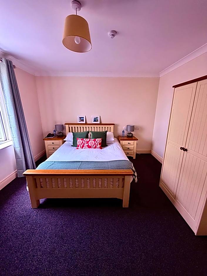 Connemara Lake Hotel