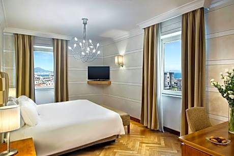 1 Bedroom Presidential Suite, 1 King, Sea view, High floor