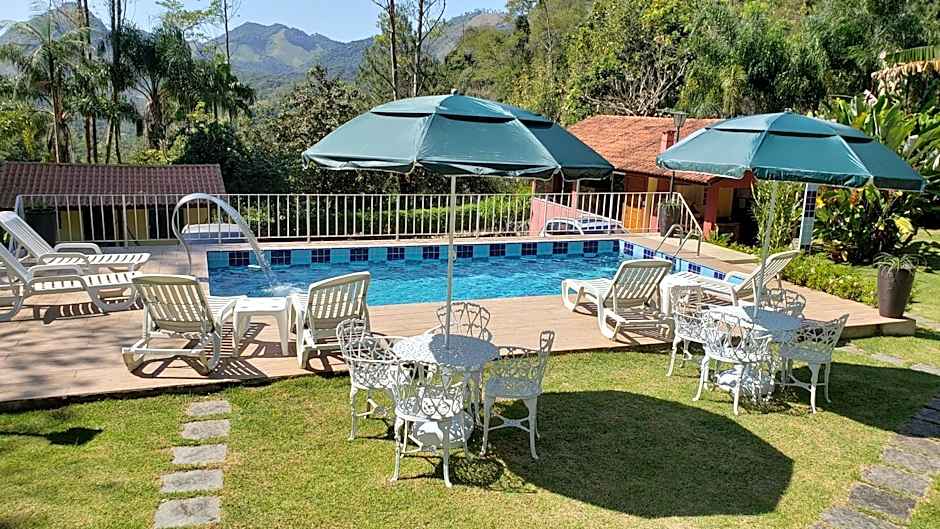 Pousada Beija Flor-Lumiar - Piscinas e Café