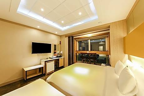 Bada Twin B (middle floor)