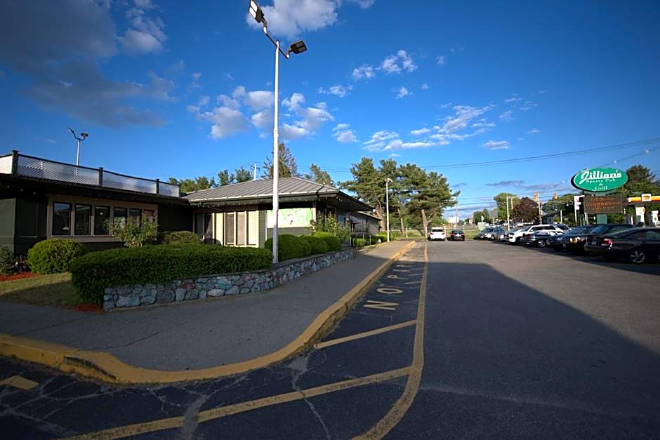 Riverview Inn & Suites