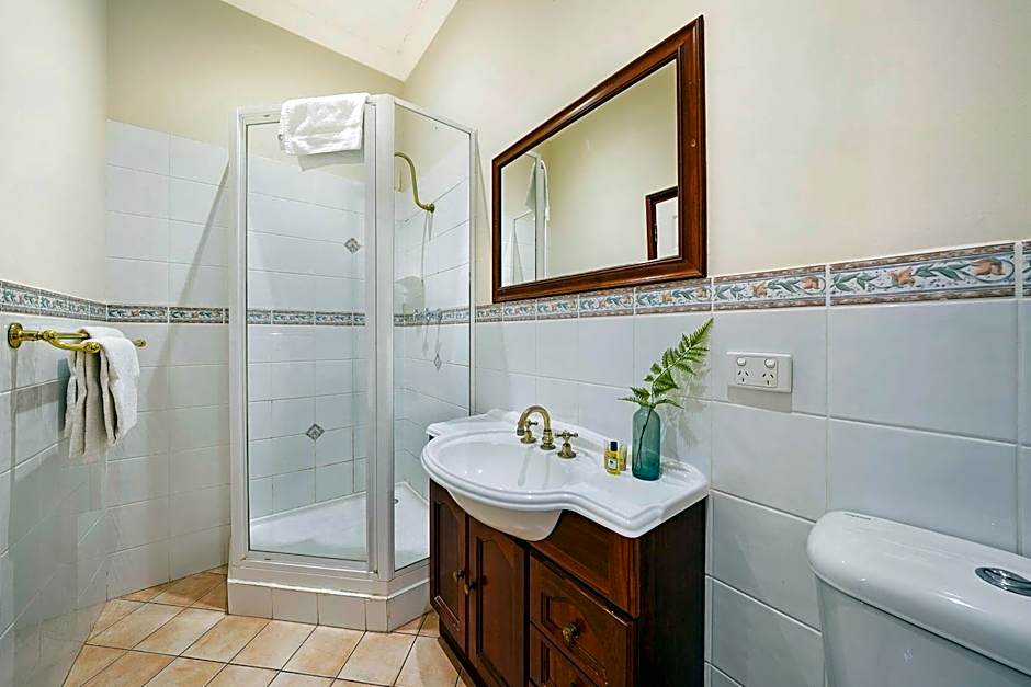 Fremantle Port Mill Bed & Breakfast - Unique Accommodation