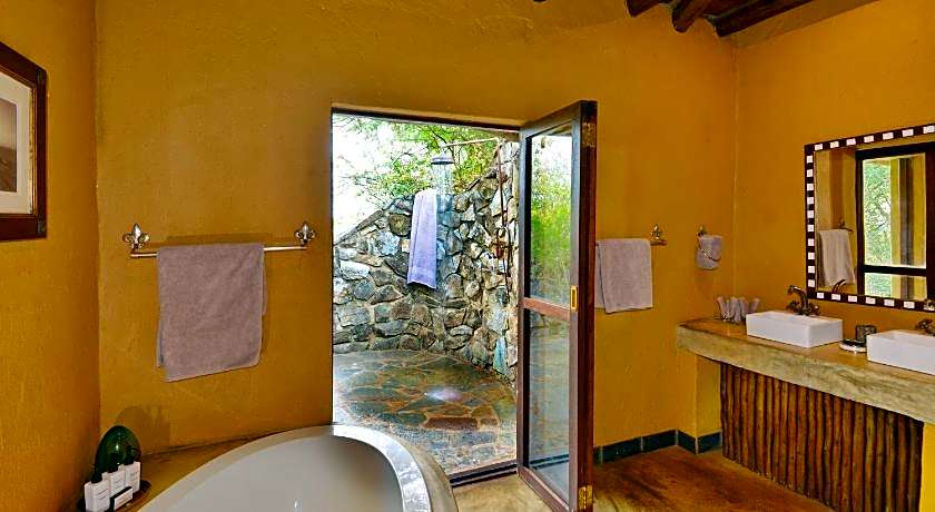 Motswiri Private Safari Lodge