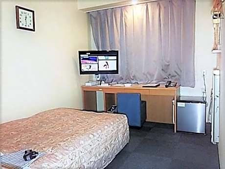 Double Room with Small Double Bed - Non-Smoking