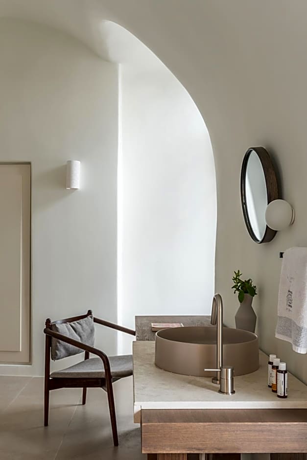 Art Maisons Oia Castle