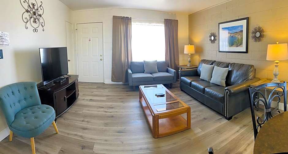 Lake Powell Motel & Apartments