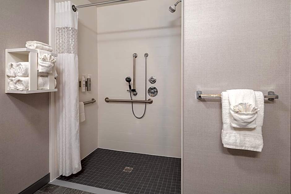 Hampton Inn By Hilton & Suites Agoura Hills