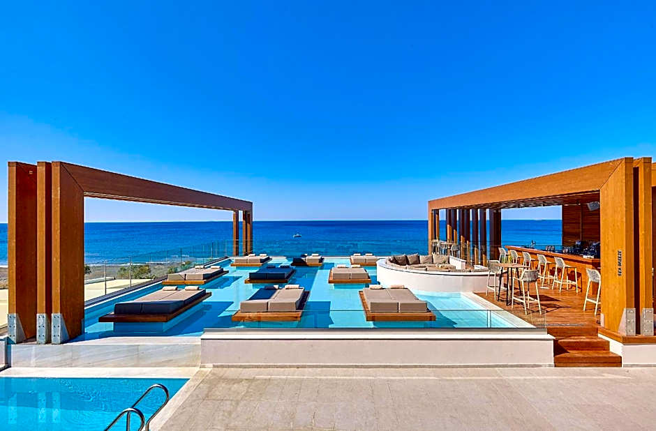 Enorme Santanna Beach