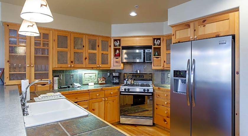 Lodges At Deer Valley