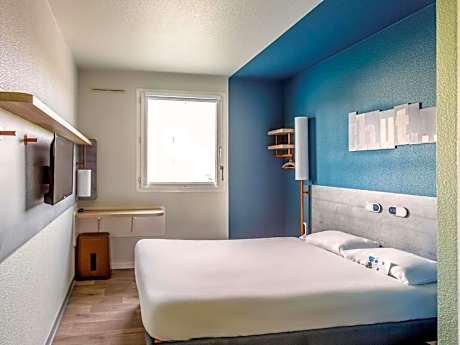 Double Room with Single Bed