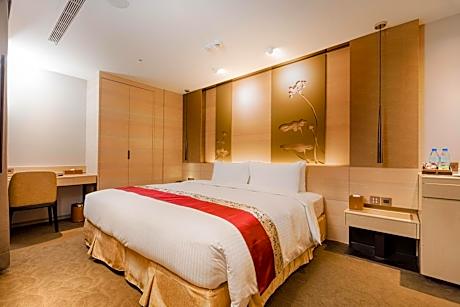 Comfort Double Room with Internal Window