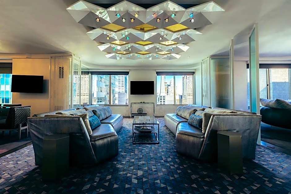 W New York Times Square