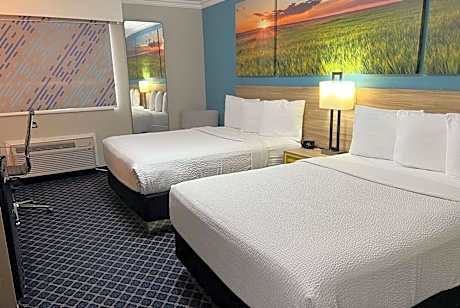 Queen Room with Two Queen Beds - Non-Smoking