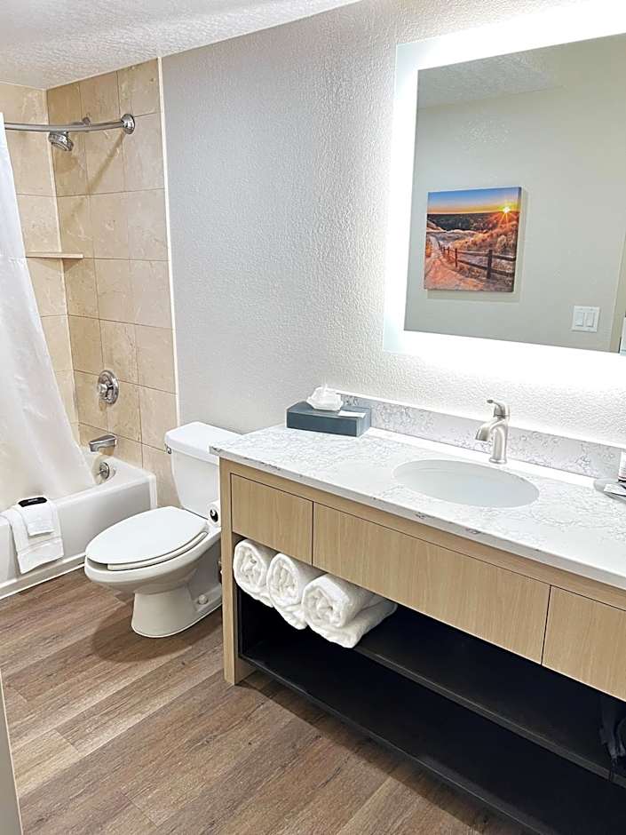La Quinta Inn & Suites by Wyndham Boise Towne Square