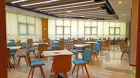 Holiday Inn Express Luoyang Xiyuan