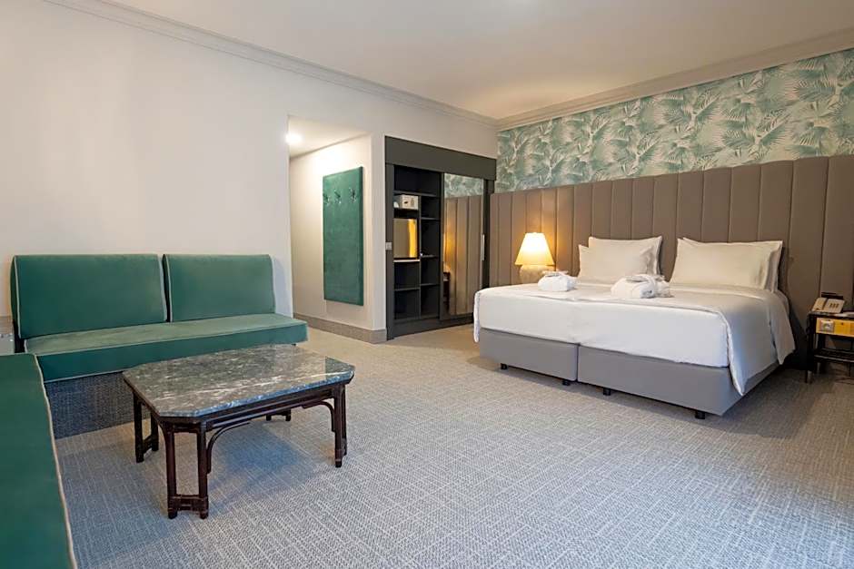 EVENTHOTEL PYRAMIDE & CONGRESS CENTER