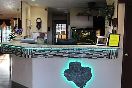 The Executive Inn & Suites