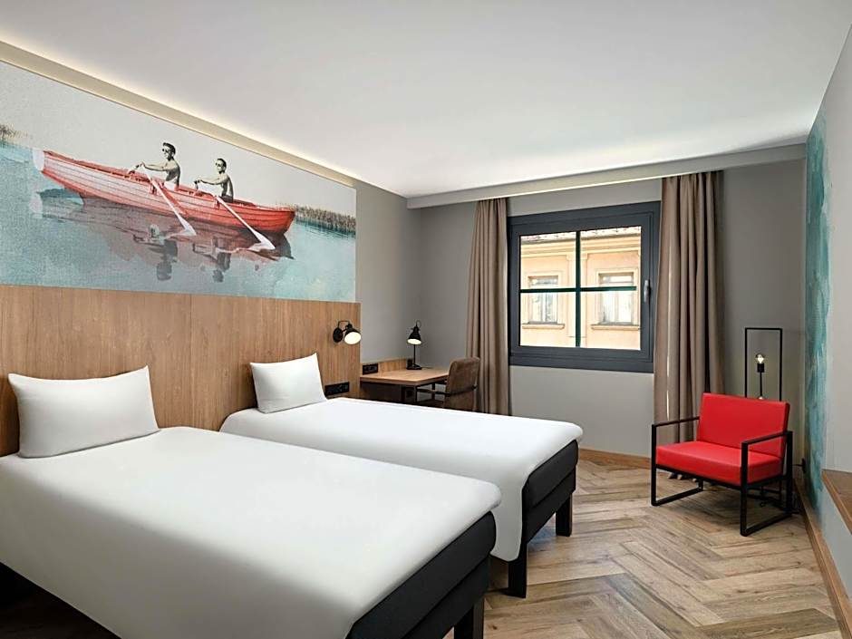 Ibis Budapest Heroes Square Hotel