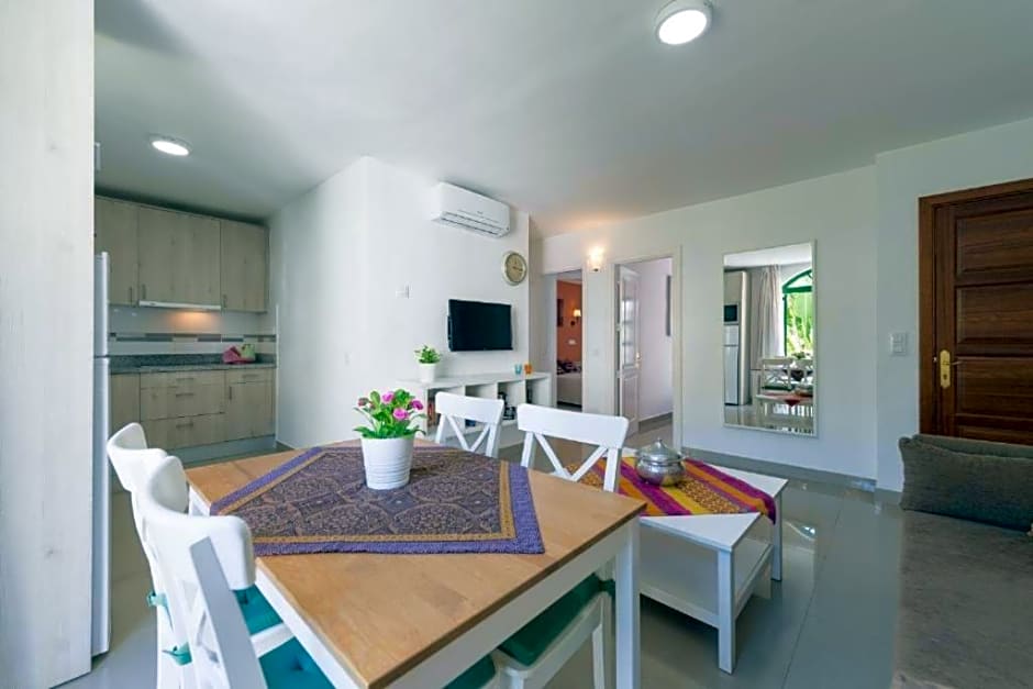 Billy's Puerto de Mogan Apartments by LIVVO