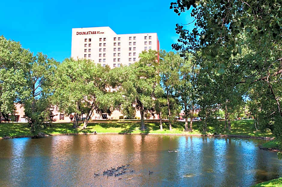 Photo 1 of 50 of DoubleTree By Hilton Hotel Minneapolis Park Place