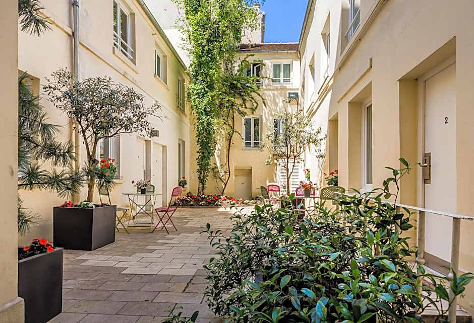 The Originals City, Hotel Lecourbe, Paris Tour Eiffel (Inter-Hotel)