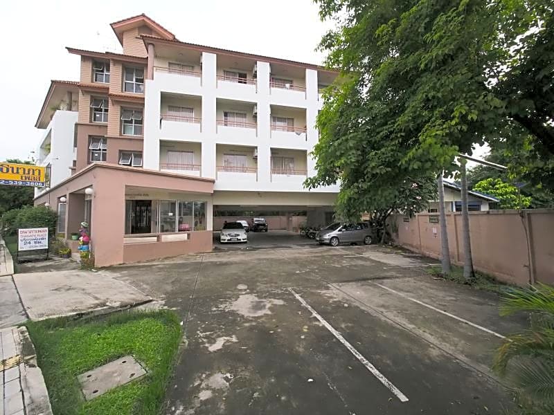 Thanapa Place – Bangkok, NY