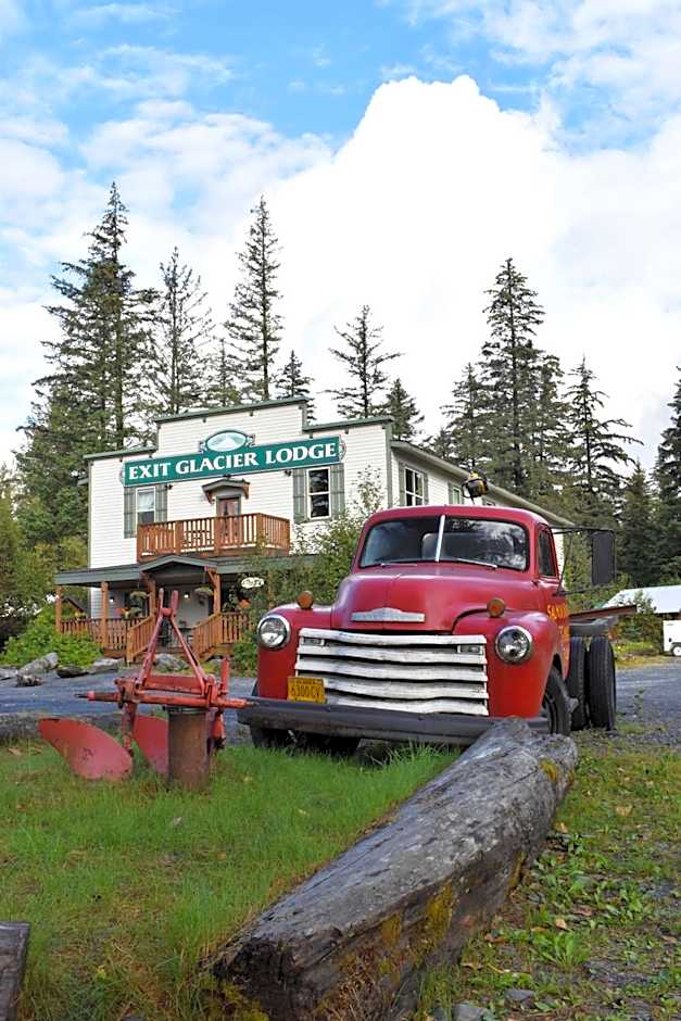 Exit Glacier Lodge