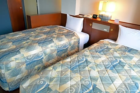Deluxe Twin Room with City View - Single Use - Non Smoking