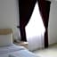 Peach Hill Hotel & Cafe