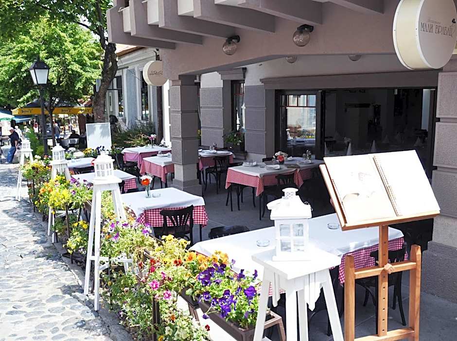 Garni Hotel Le Petit Piaf