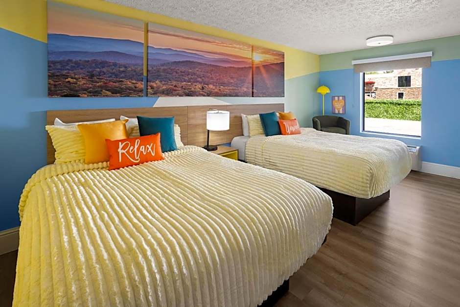 Days Inn By Wyndham Pigeon Forge South