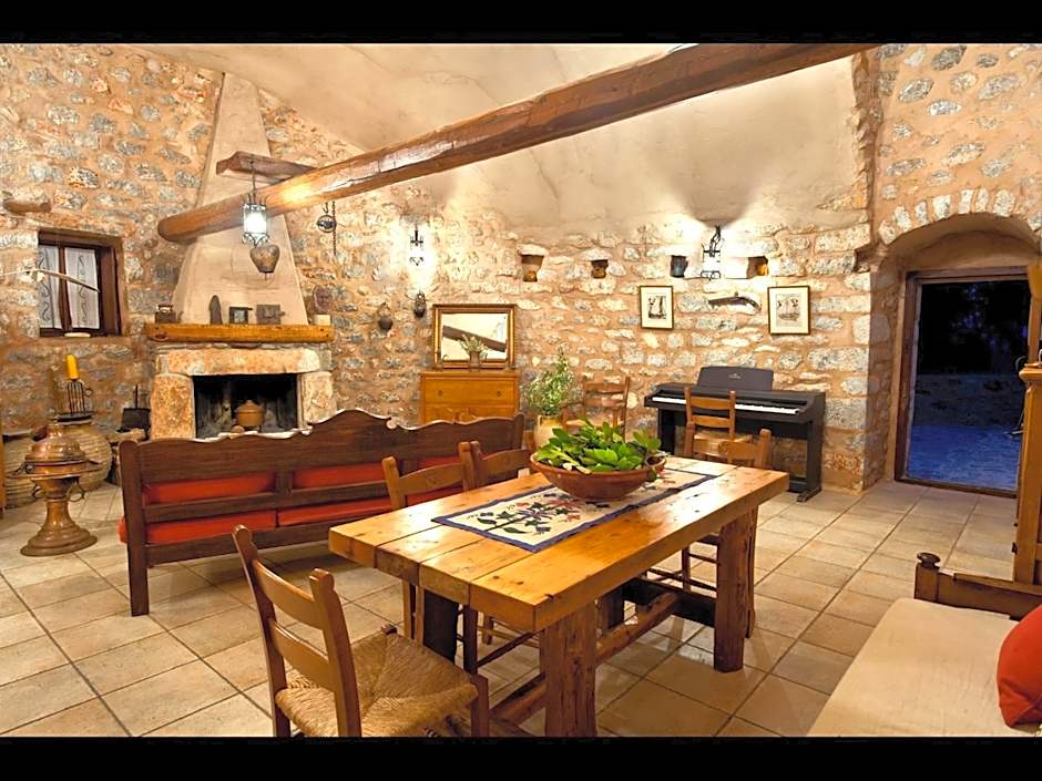 Arapakis Historic Castle