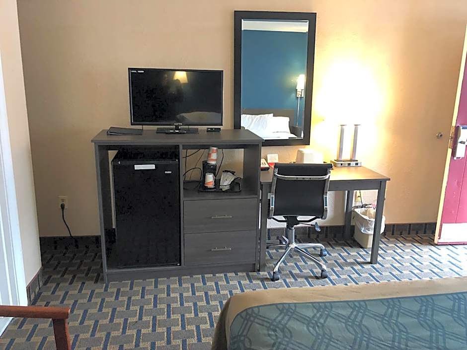 Econo Lodge Cranston - Providence