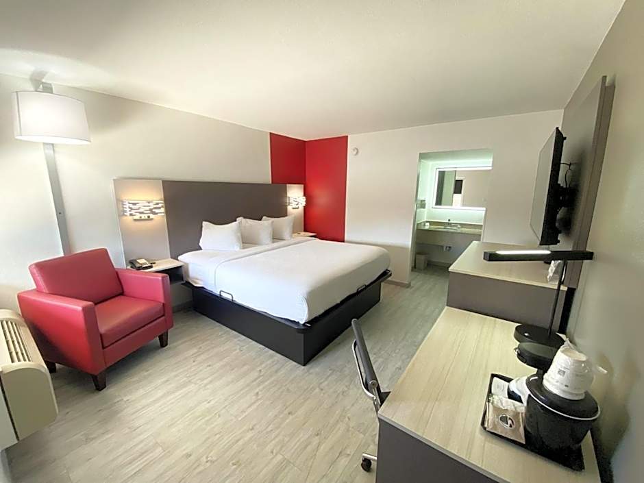 Ramada by Wyndham Tuscaloosa