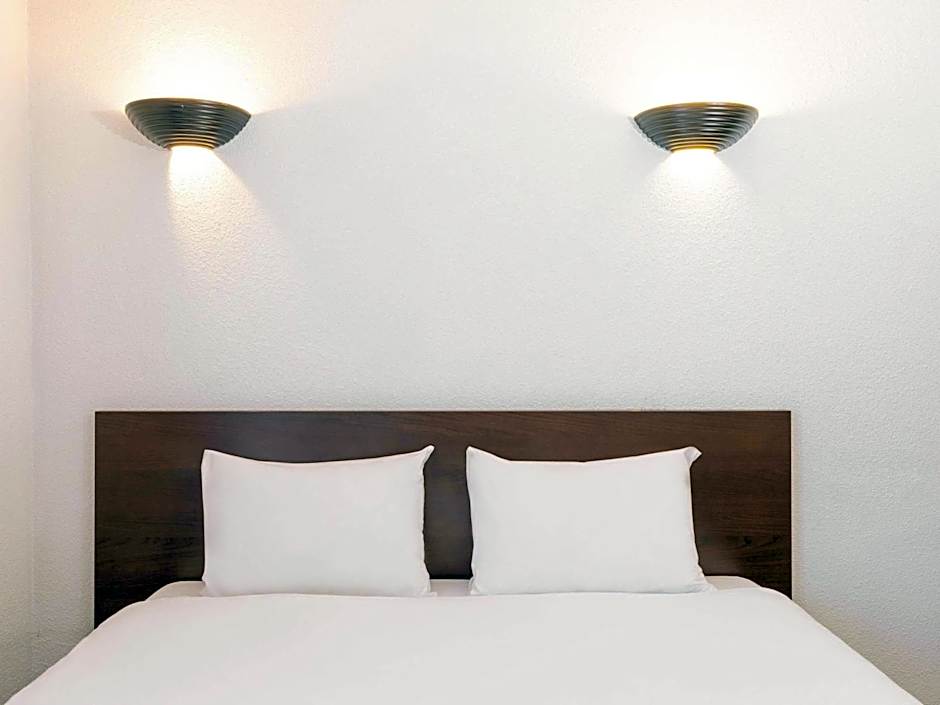 Adagio Access Defense Charras Aparthotel