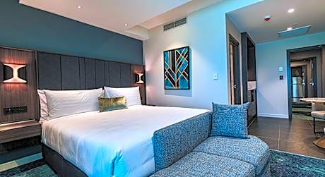 Superior King Room