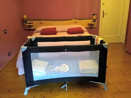Double or Twin Room with Private Bathroom