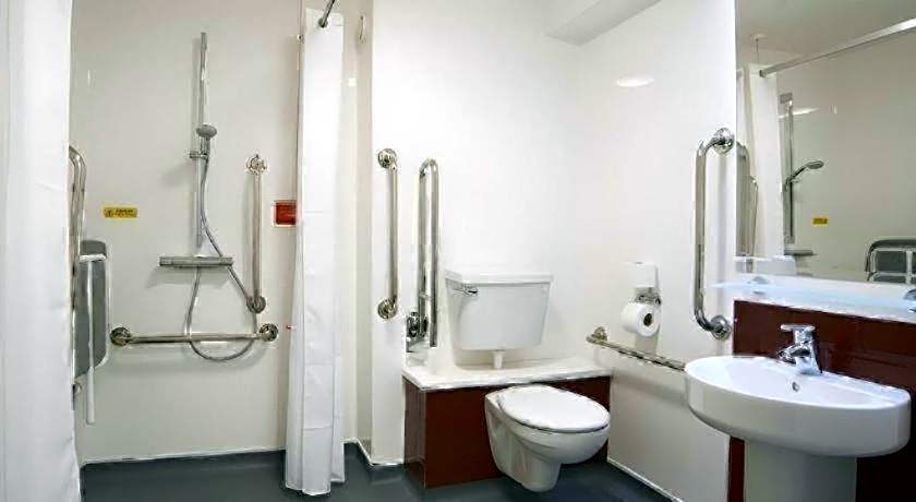 Travelodge Woking Central