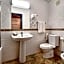 Galeria Suite Hotel