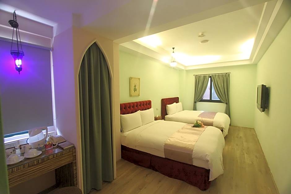 Moroccan Holiday Suite