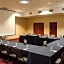 Holiday Inn Hotel Pewaukee-Milwaukee West By IHG