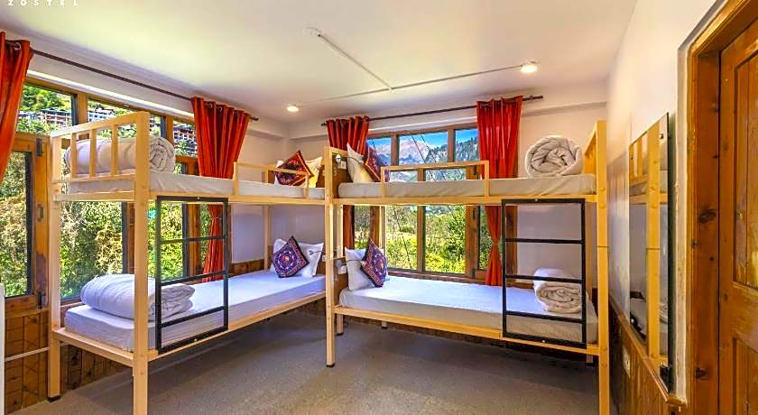 Zostel Manali