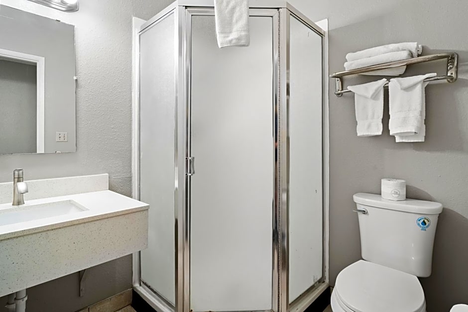 Travelers Inn Medford I-5