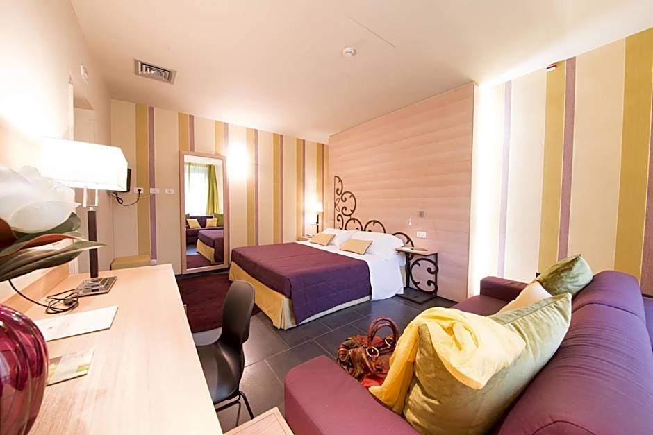 El Homs Palace Hotel