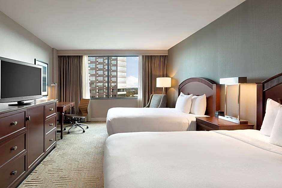 Hilton East Brunswick