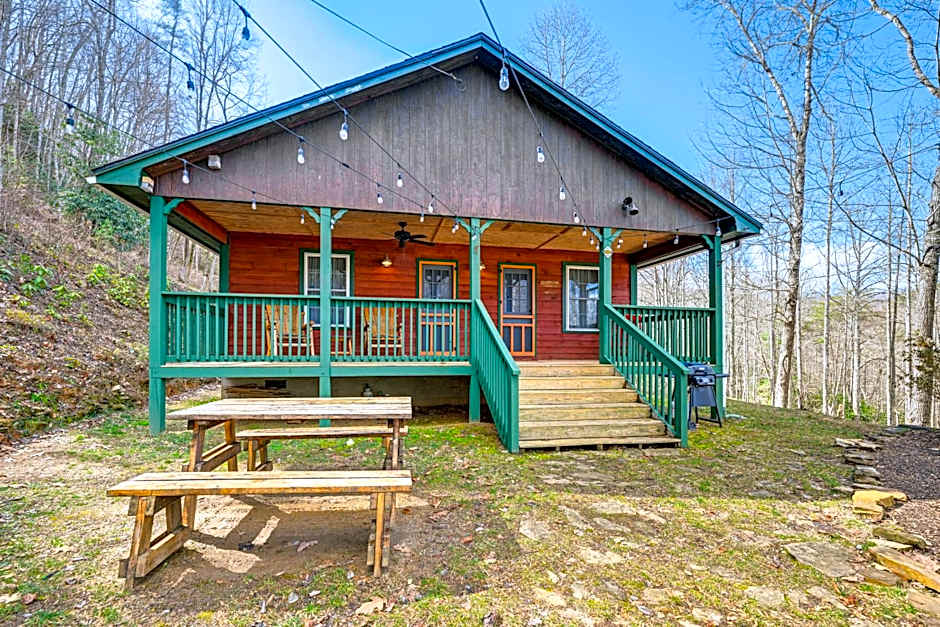 Smoky Mountain Cabin with Camping Area and Fire Pit!