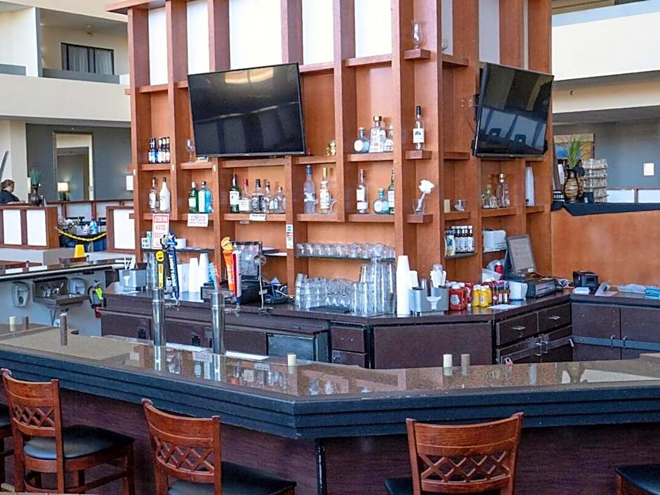 Atrium Hotel And Suites Dfw Airport