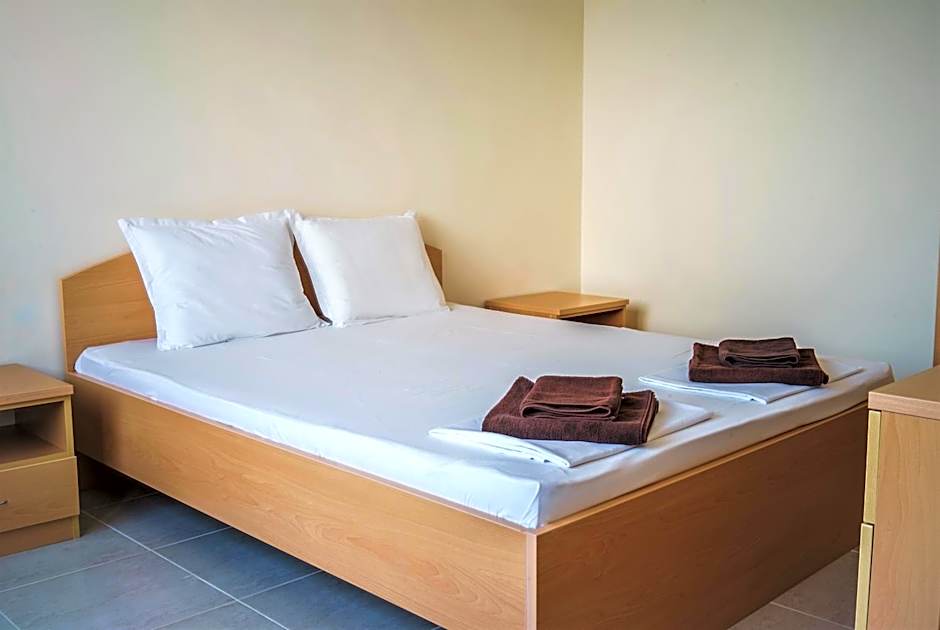 Moreto Seaside Aparthotel