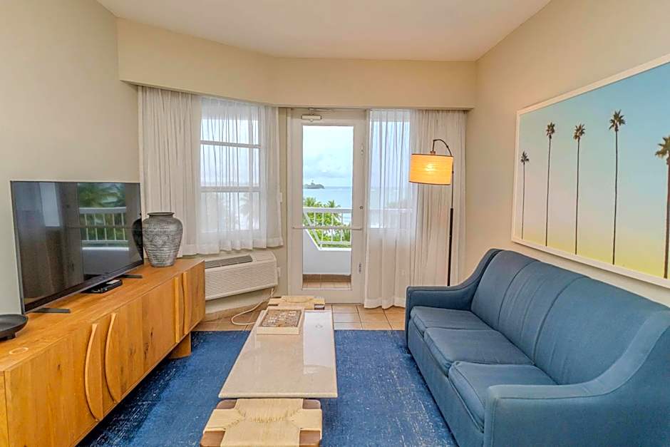 Comfort Inn & Suites Levittown