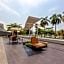 Ramada by Wyndham Acapulco Hotel & Suites